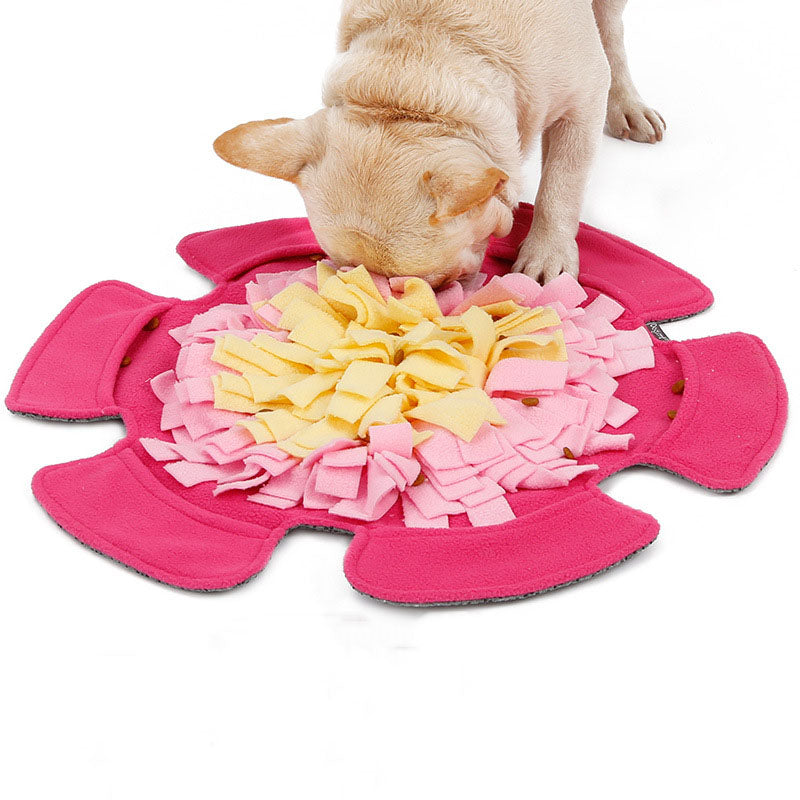 Flower-Shaped Dog Snuffle Mat — Interactive Foraging Enrichment